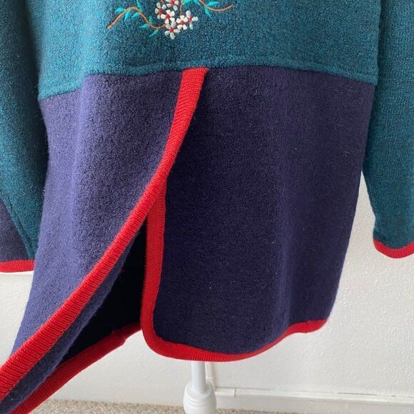 Marie Claire Vintage Floral Embroidered Cardigan - Picture 3 of 10